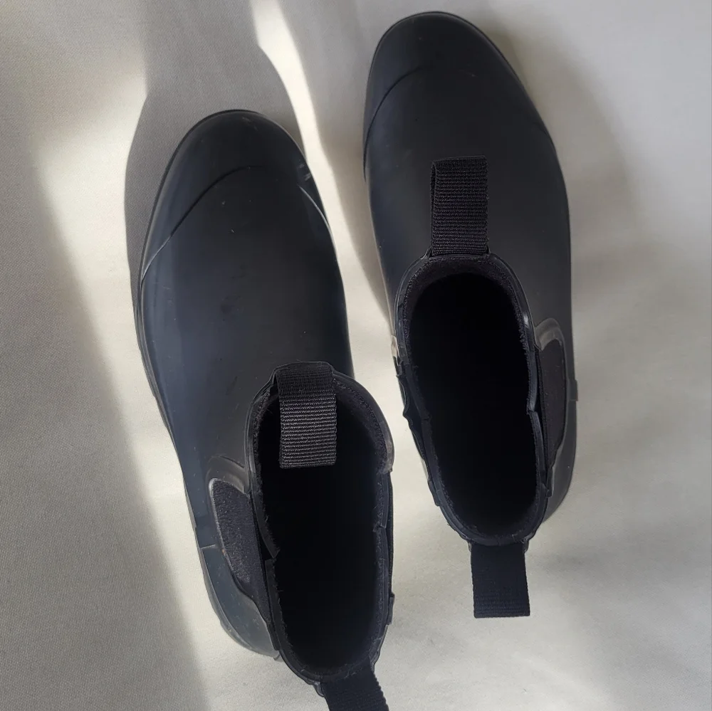 Everlane Lug Sole Rain Boots Size 8